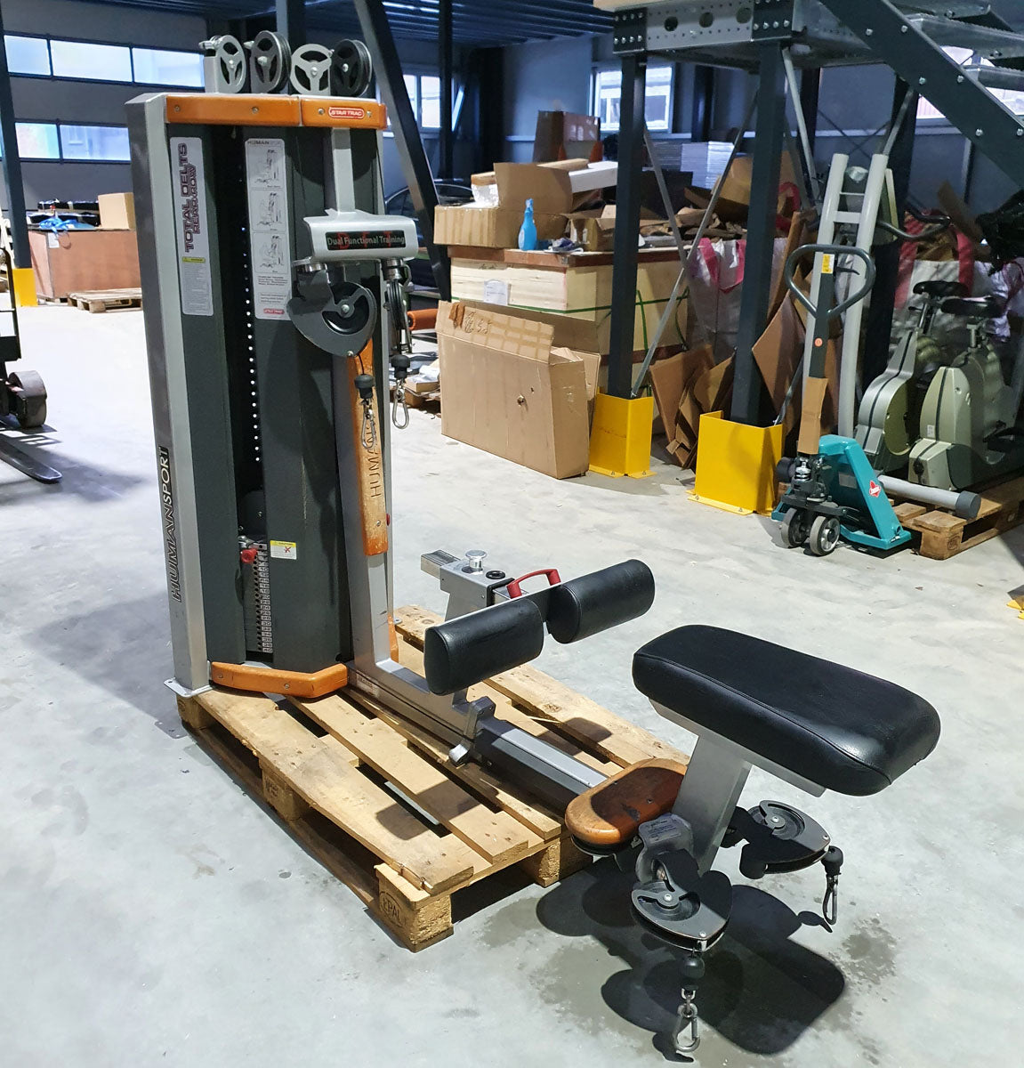 Star Trac Human Sport - Arm-. Rücken- und Schultertraining, Total Delts and Rear-Row - 2 in 1 Dual Functional Kombimaschine, gebraucht - überholter Zustand