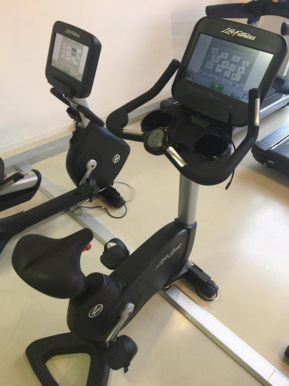 Life Fitness 18 Stk. Cardiogeräte Set, Discover SE Konsolen, Touch, gebraucht - überholter Zustand!