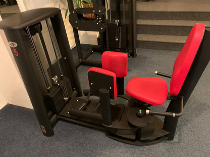 Gym80 Sygnum - 20 Kraftgeräte, 17 Bänke, Ständer, Ablagen etc - Gerätepark, Matt-Schwarz Sonderfarbe, gebraucht - Neuwertig