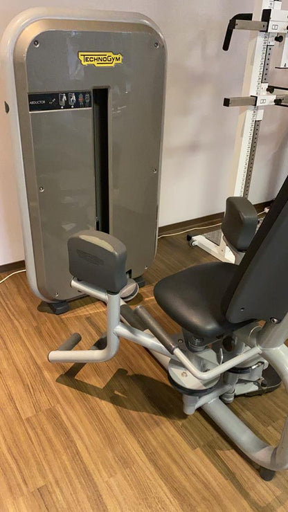 TechnoGym strength training equipment park 16 fitness machines in a set, used - refurbished condition