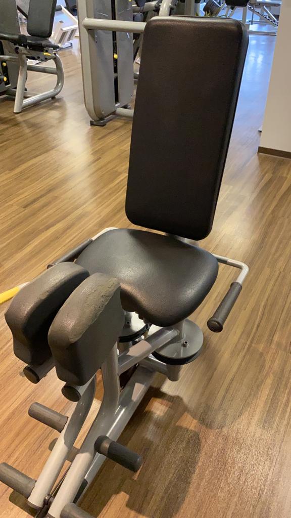 TechnoGym strength training equipment park 16 fitness machines in a set, used - refurbished condition