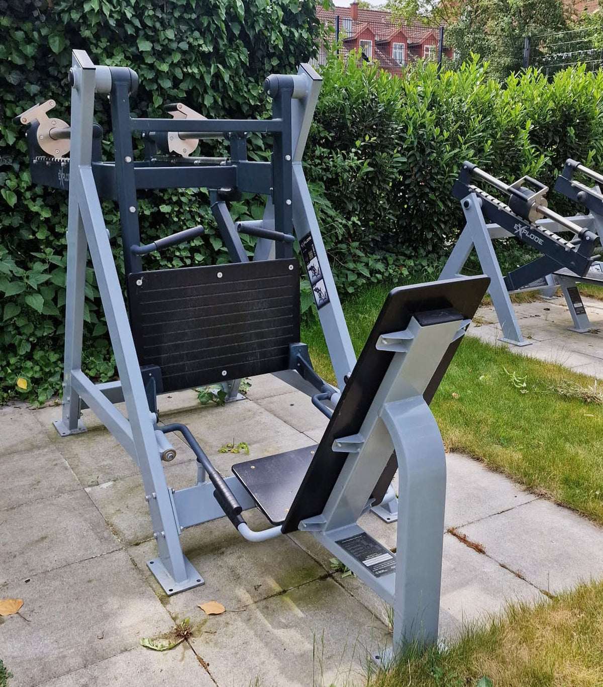 Inter Atletika Outdoor EXplode 9 Kraftgeräte im Set, DHZ Xplode Kraftgerätepark, Baujahr 2021, Farbe Grau-Silber, gebraucht - geprüfter Zustand