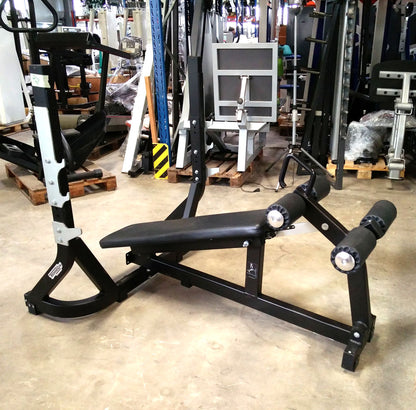 TechnoGym Pure Strength, Olympic Decline Bench, Negativdrückerbank, wenig genutzt, gebraucht
