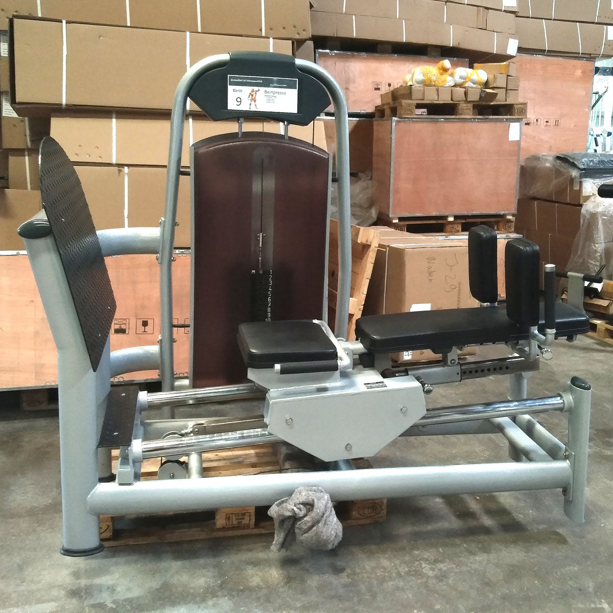 Realleader Beinpresse verstellbar, ähnlich Funktionsstemme, sitzend und liegend, Leg Press, Silber, gebraucht