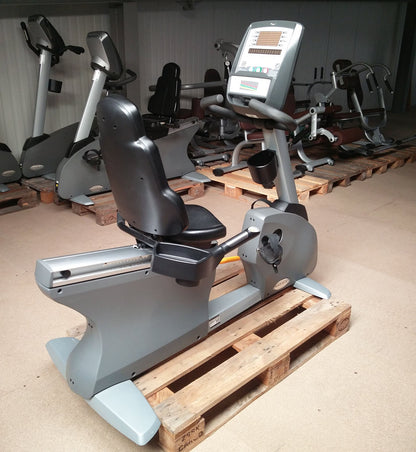 Ausdauergeräte Set 8 Stk von Matrix, junge Cardiogeräte, neue Modelle, Ascent Trainer, Laufbänder, Ergometer, Recumbent etc, gebraucht - überholter Zustand