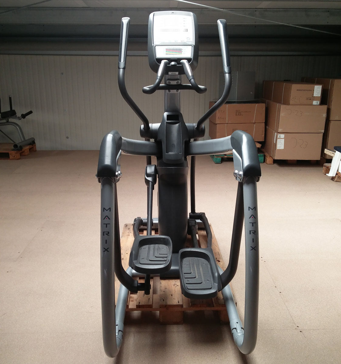 Ausdauergeräte Set 8 Stk von Matrix, junge Cardiogeräte, neue Modelle, Ascent Trainer, Laufbänder, Ergometer, Recumbent etc, gebraucht - überholter Zustand