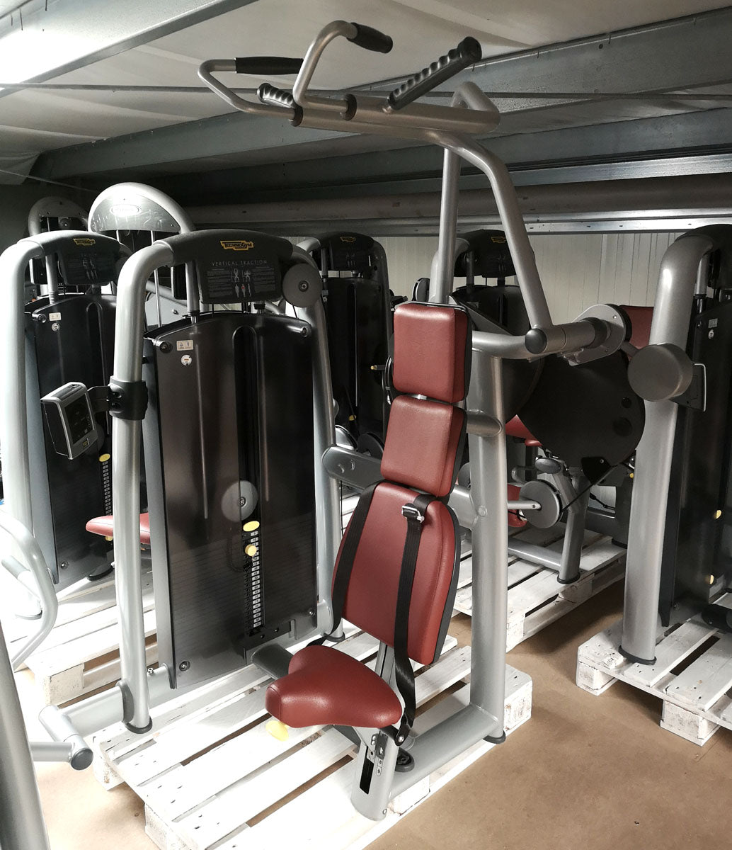 TechnoGym Selection Line MED 8 Medizinische Kraftgeräte im Set, Reha Fitnessgeräte Ausstattung, gebraucht - überholter Zustand