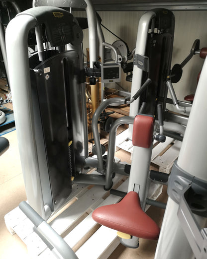TechnoGym Selection Line MED 8 Medizinische Kraftgeräte im Set, Reha Fitnessgeräte Ausstattung, gebraucht - überholter Zustand