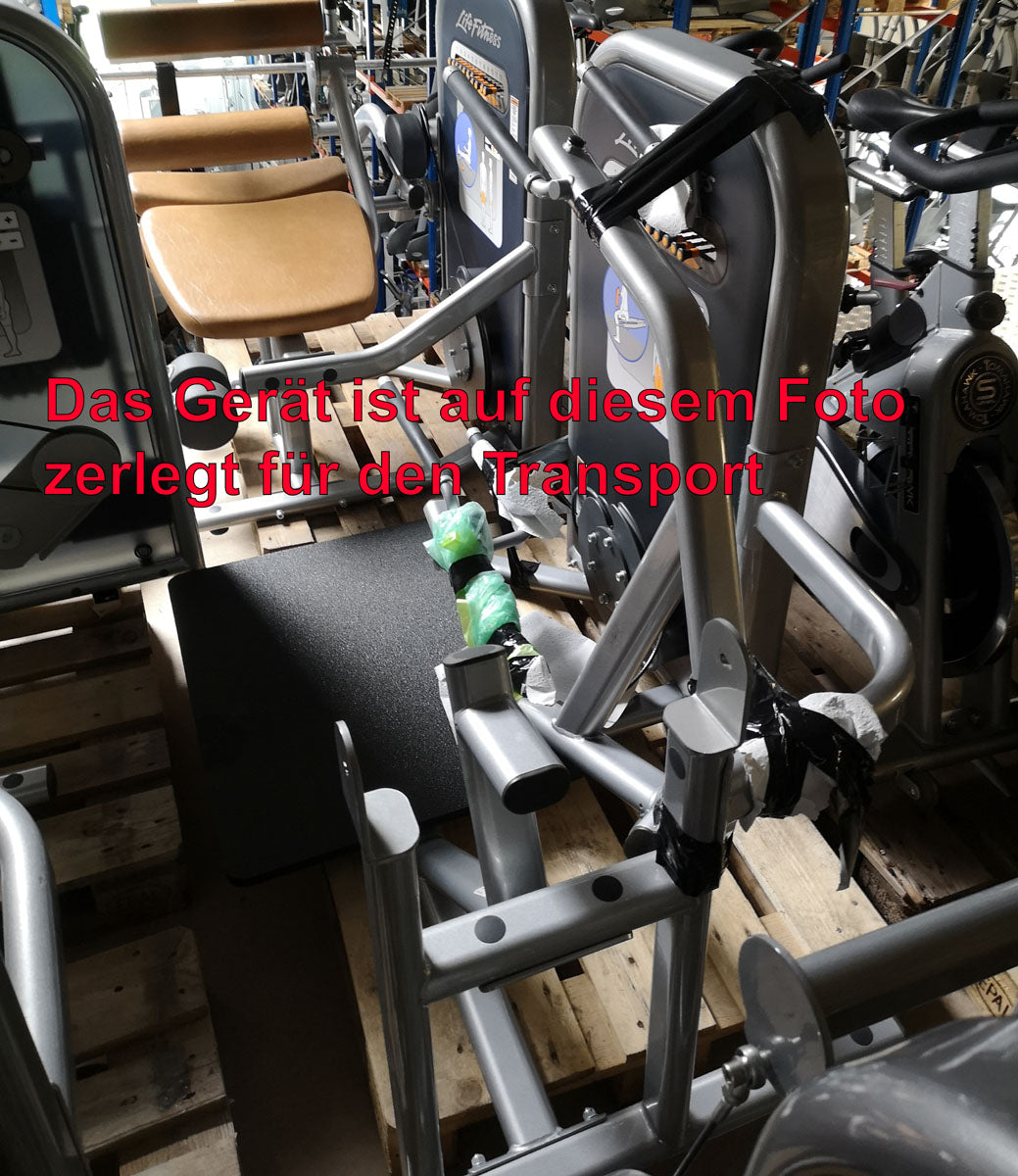 Life Fitness Zirkel mit 8 Fitnessgeräten, Circuit Series Set, Polster Rot, gebraucht - überholter Zustand