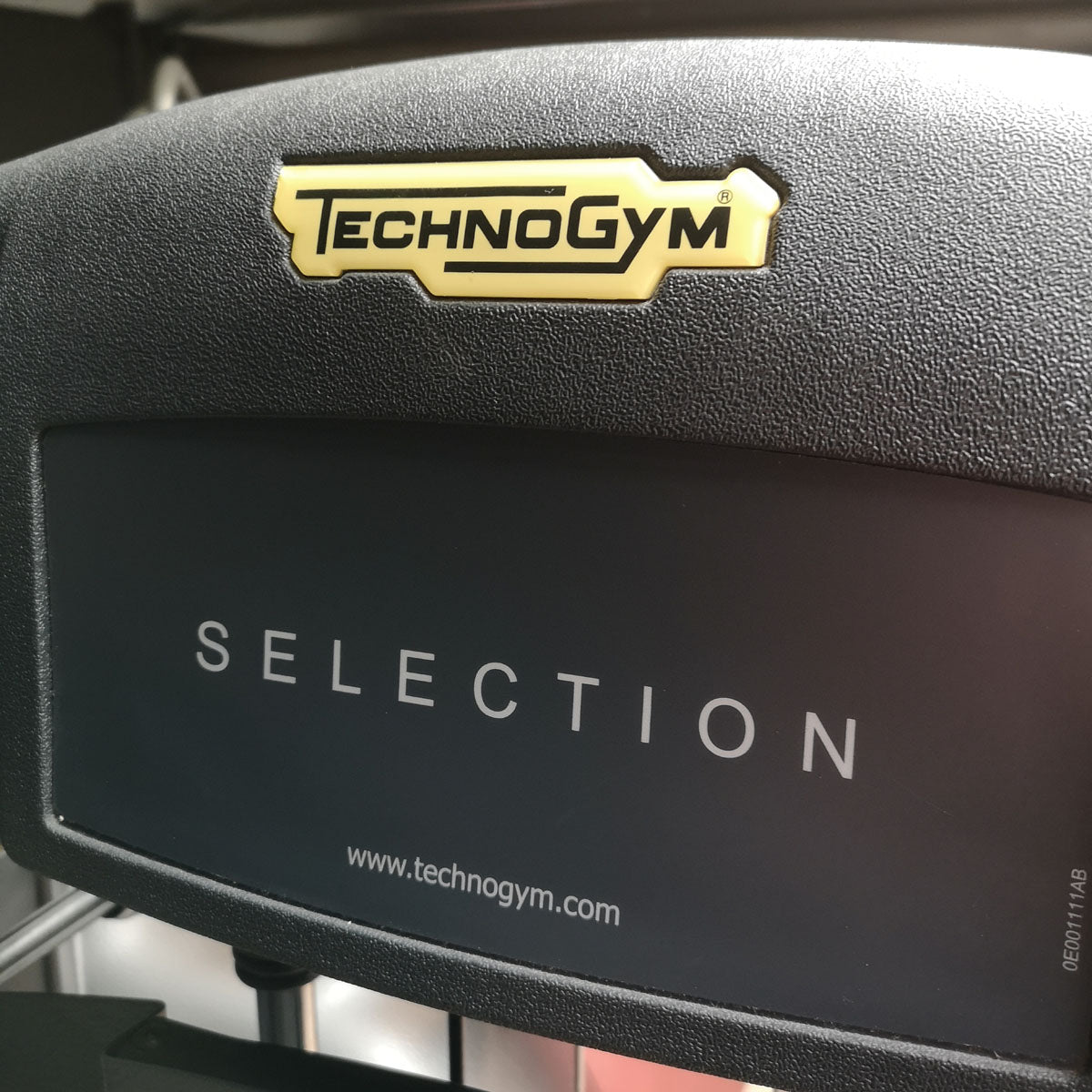 TechnoGym Upper Back, Rudern Row, Latisolator, Selection Line - Neues Modell mit Plastikverkleidung, Polster Braun, gebraucht - überholter Zustand