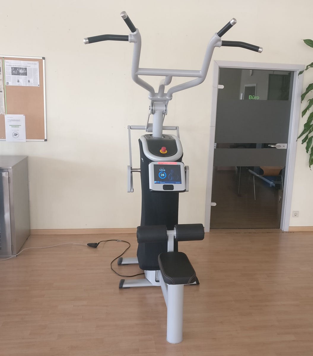 eGym strength circuit, 8 machines, built in 2018, including software, setup, all-inclusive package, premium software, used - like new condition