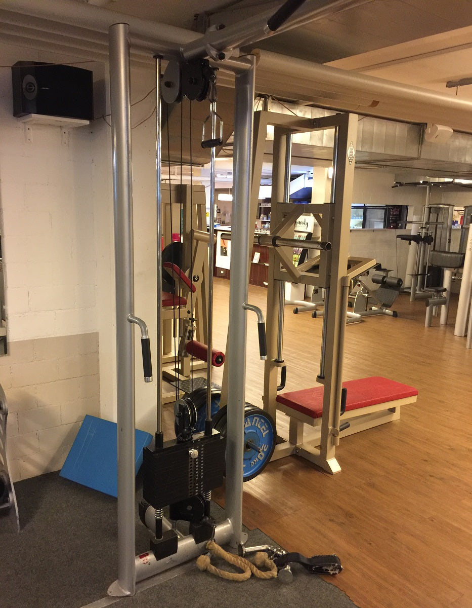 Gym80 Sygnum Einzelgeräte z.B. Kabelzug, Beinstrecker, Latzug, Brustpresse, Gluteus, Seilzug, Drückerbank, Bänke verstellbar Basic, Rückenstrecker etc, gebraucht