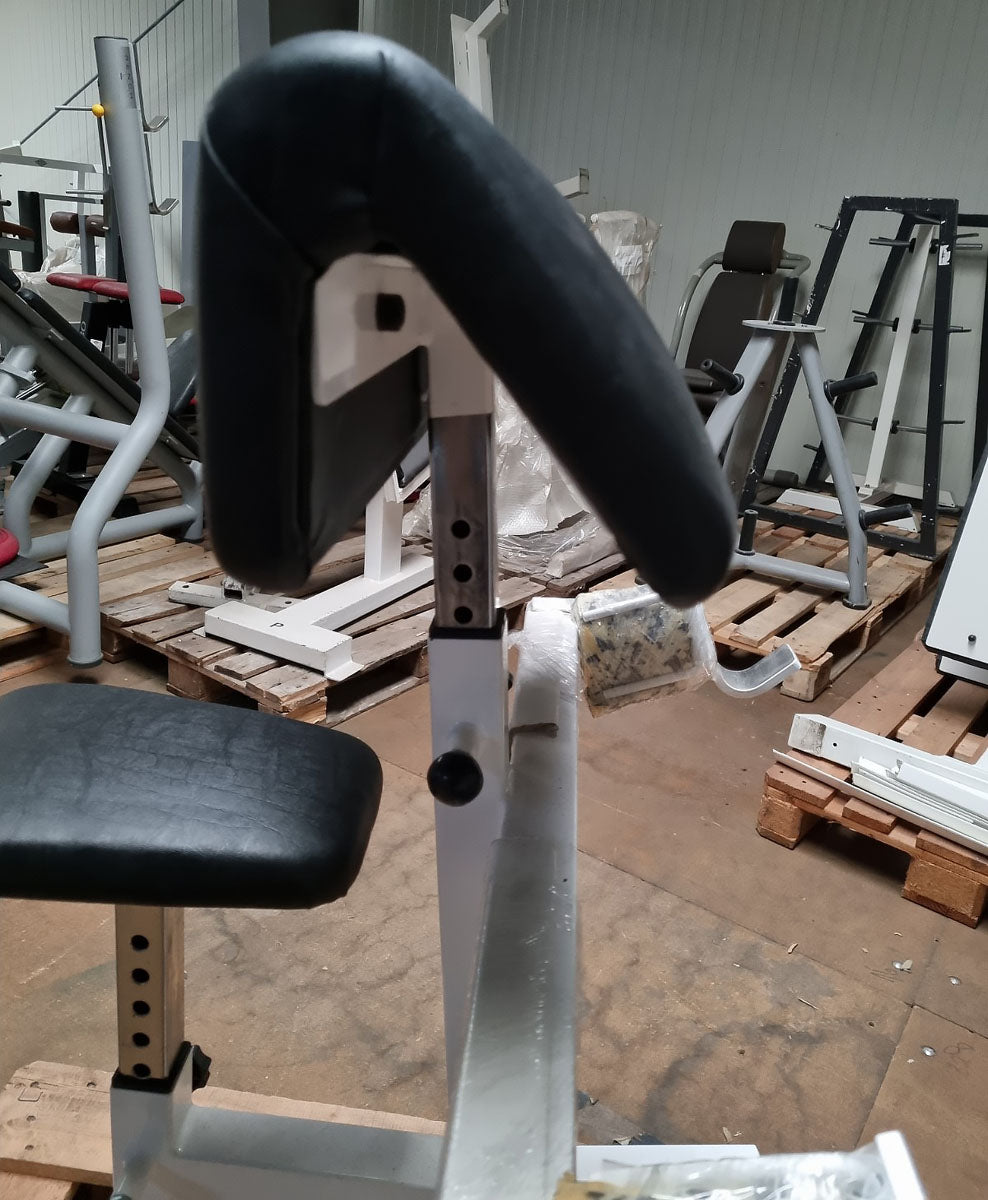 Jimsa Scottcurl Bank, Scott bench, Bizeps Trainingsbank, Rahmen Weiß, Polster Schwarz, Ausstellungsstück - guter Zustand