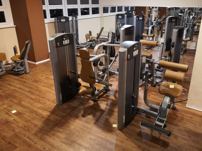 Life Fitness & Hammer Strength - 93 Fitnessgeräte - Kraftgeräte, Cardiogeräte, Plate loaded Geräte, Bänke etc - komplettes Fitnessstudio - gebraucht - TOP Zustand
