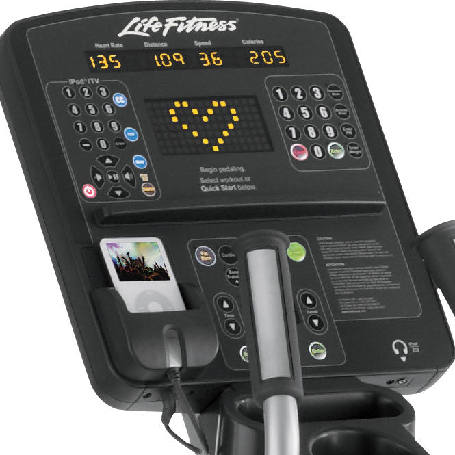 Life Fitness Crosstrainer, Integrity Series, CLSXH, Elliptical Trainer, Color Silver, Used - Refurbished Condition