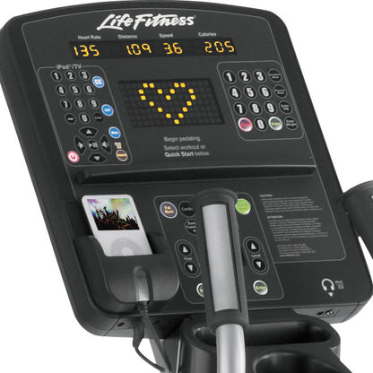 Life Fitness Crosstrainer, Integrity Series, CLSXH, Elliptical Trainer, Color Silver, Used - Refurbished Condition