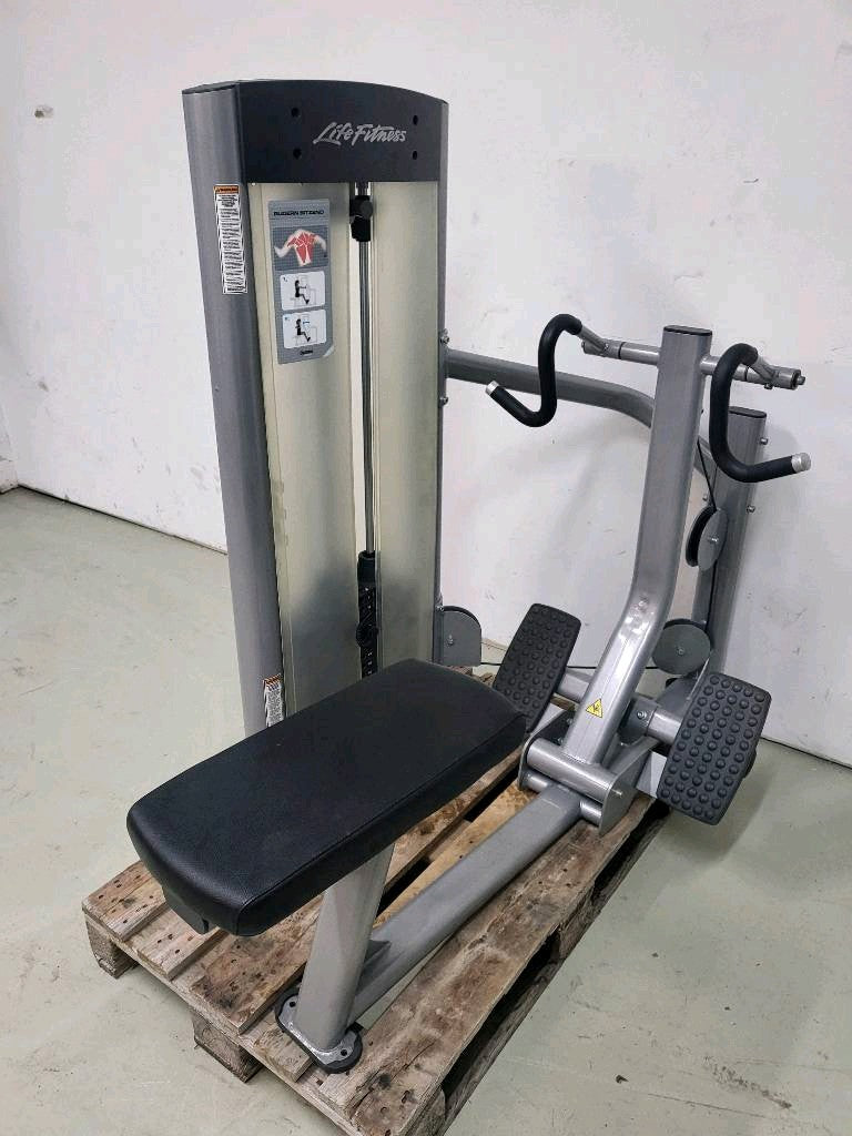 Life Fitness Optima Series - 12 Kraftgeräte im Set, 14 Trainingsstationen, Farbe Silber, gebraucht - überholter Zustand