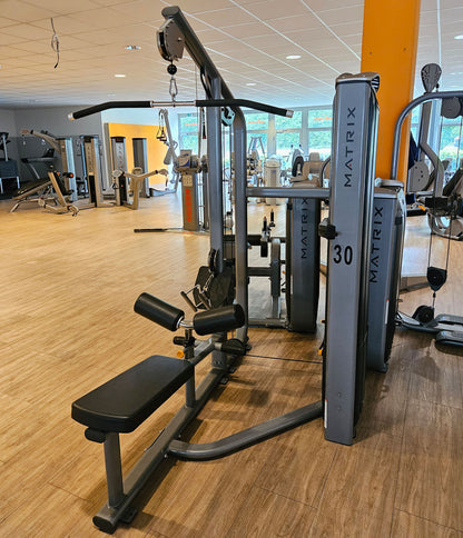 Matrix Versa Dual Latzug und Rudern sitzend VS-S331, Lat Pulldown and Row Machine, Kombimaschine 2 in 1, Rahmen Silber, gebraucht - überholter Zustand