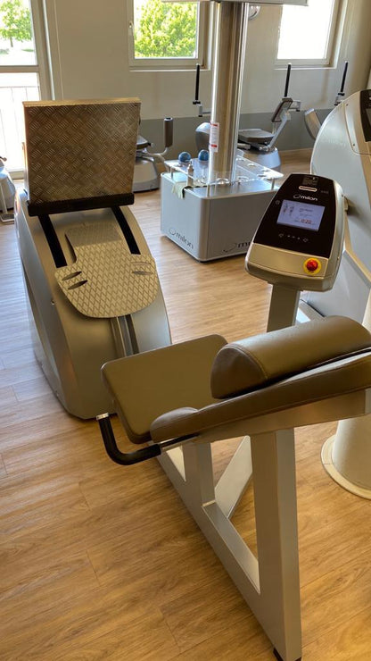 Milon PREMIUM 13-seater strength circuit in aluminum, built in 2016, including TV tower light, used, as good as new - top condition