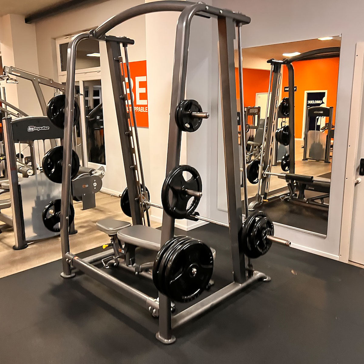 Impulse Fitness Multipresse, Smith Maschine, Rahmenfarbe Grau-Anthrazit, gebraucht - überholter Zustand
