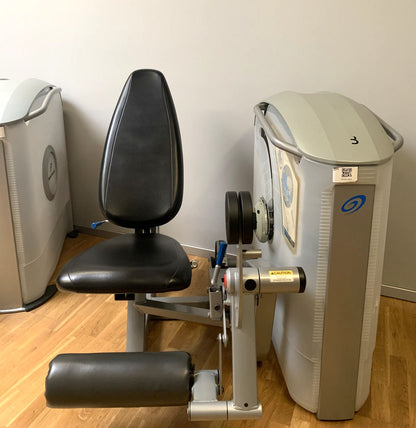 Nautilus One, 11 Kraftgeräte im Set, Nachfolger der legendären Nitro Fitness Serie, Silber, gebraucht - überholter Zustand