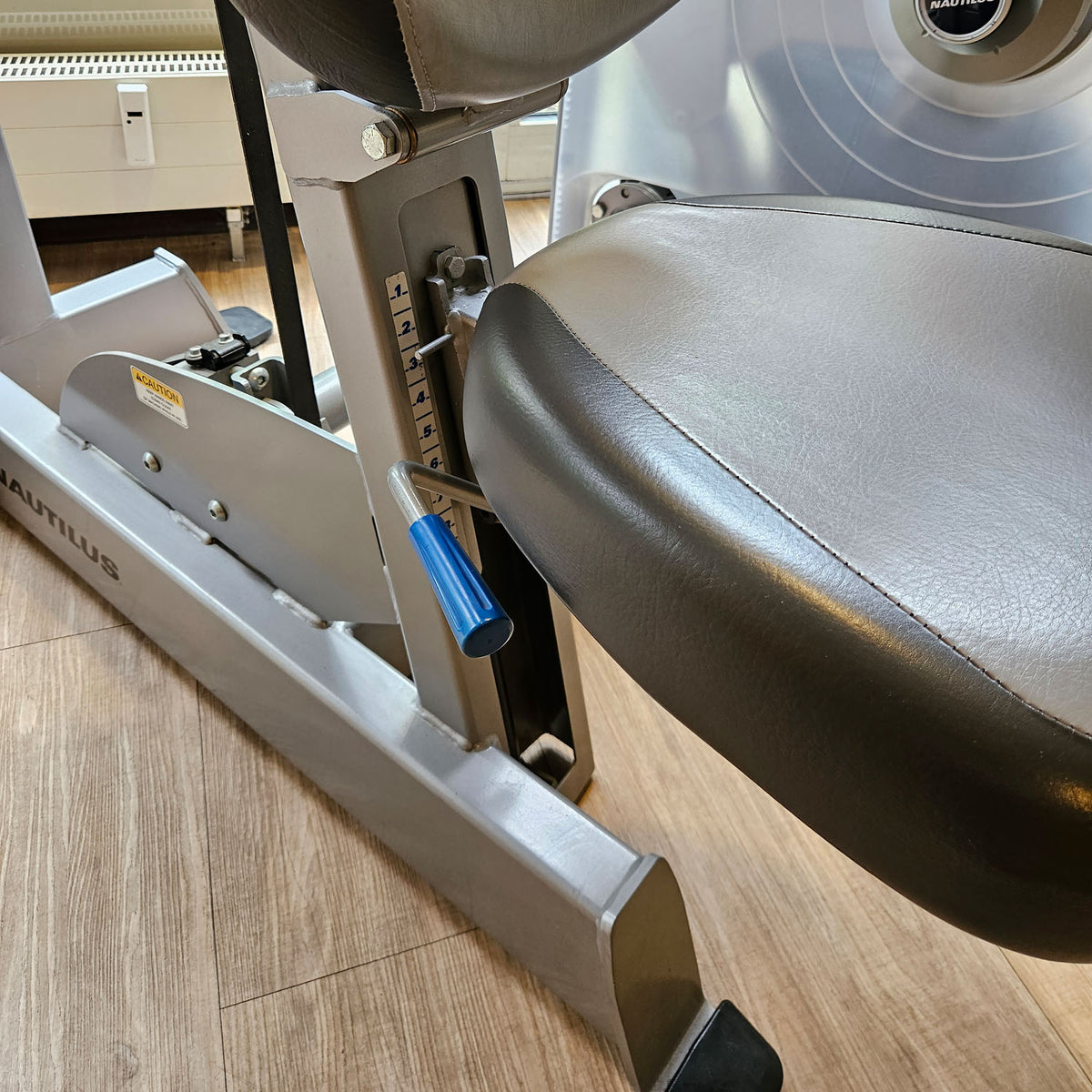 Nautilus ONE Chest Press, Bench Press Machine, Model S6CP, Frame Color Silver, Used - Refurbished Condition