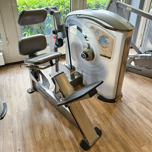 Nautilus ONE Low Back, Lower Back Machine, Back Extension Machine, Hyperextension, Model S6LB, Frame Color Silver, Used - Refurbished Condition