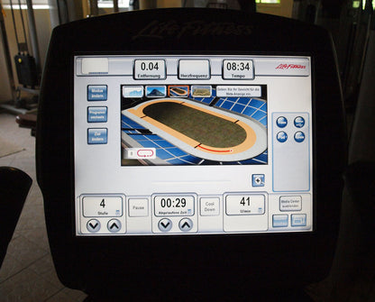 Life Fitness Ergometer 95C - Elevation Series 95c - Engage 15" Touchscreen Konsole, gebraucht - überholter Zustand
