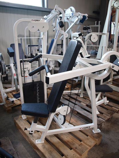 Cybex Kraftgerätepark, gebraucht, bestehend aus 25 Geräten