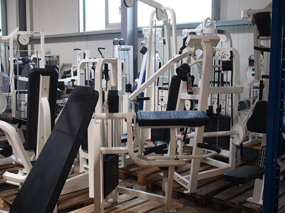 Cybex Kraftgerätepark, gebraucht, bestehend aus 25 Geräten