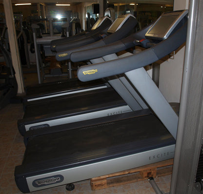 TechnoGym Laufband Excite Line 700 mit TV, gebraucht
