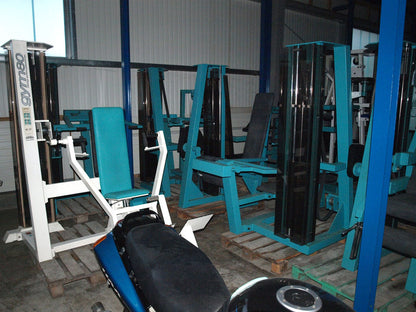 Gym 80 Gerätepark, Edition Line, 13 Kraftgeräte mit Plexiglasverkleidung, gebraucht