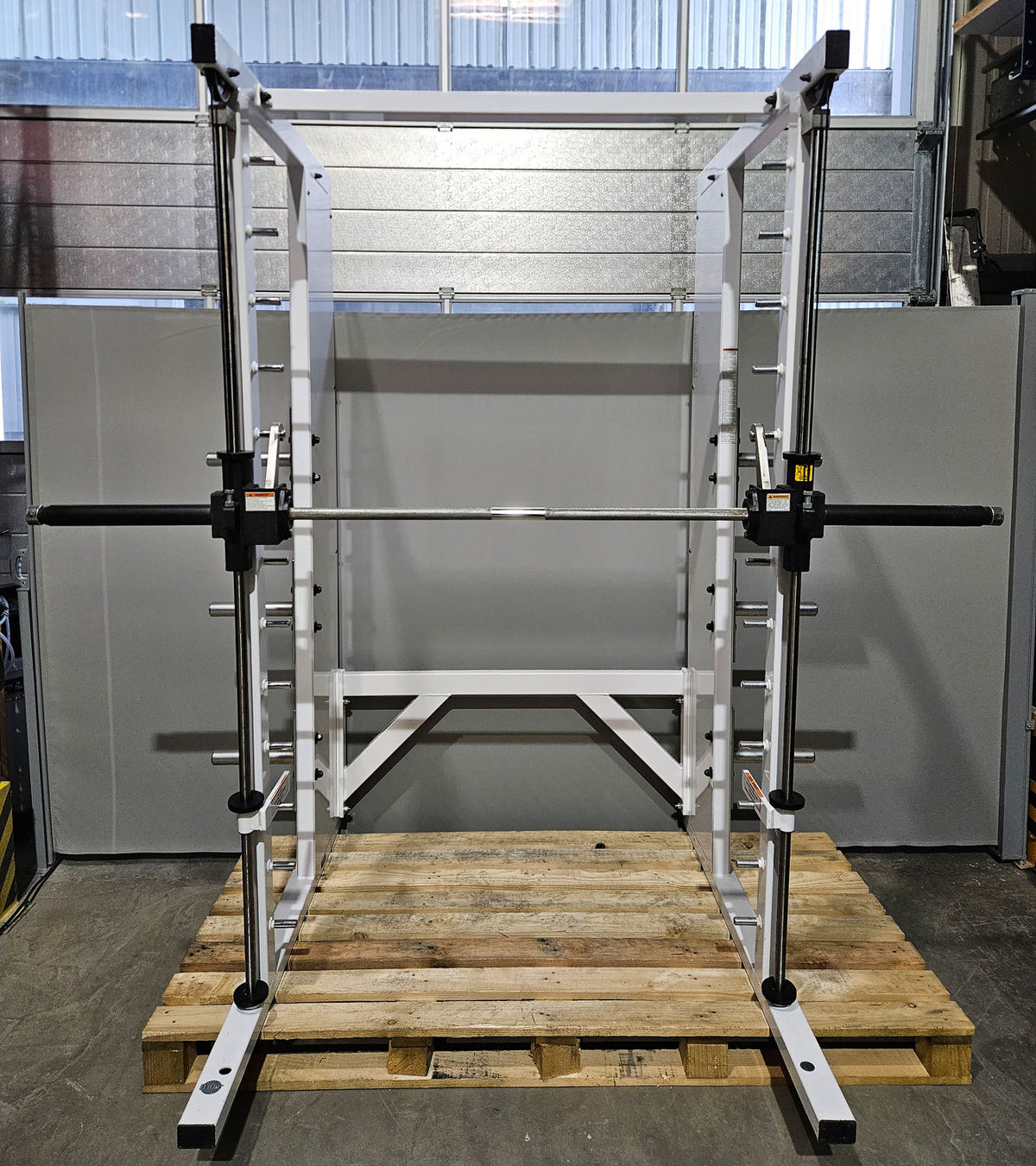 Paramount Multi-Press, Smith Machine, Performance Line, Oldschool Bodybuilding Strength Equipment, Frame Color White, Used - Tested Condition