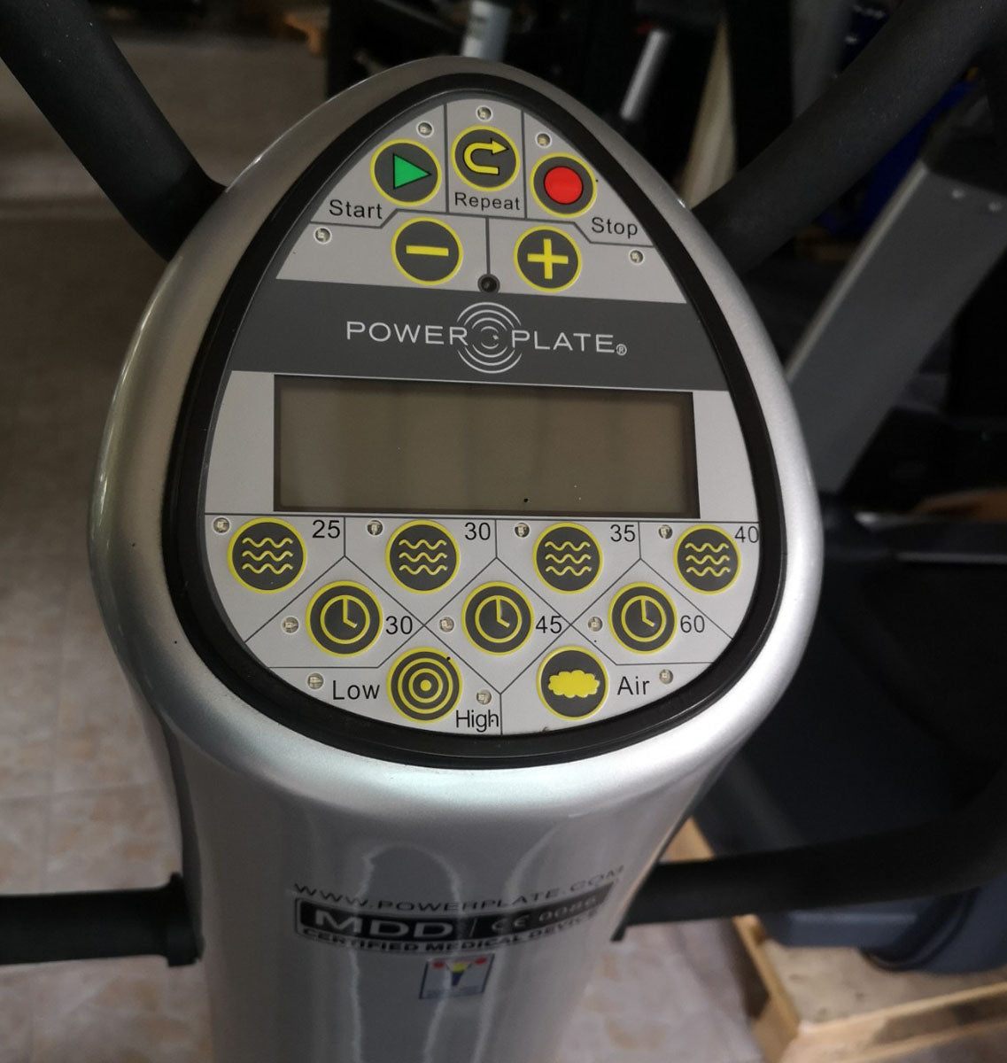 Power Plate Pro6 vibration plate, used - refurbished condition