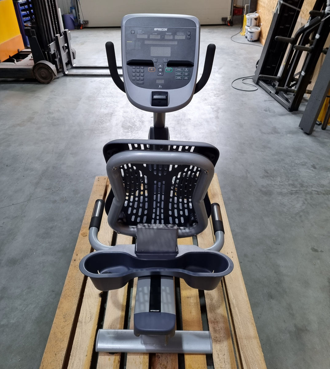 Precor 6 cardio machines in a set, only 3 years old, new models, treadmill, AMT, cross trainer EFX, ergometer, recumbent etc., used - refurbished condition