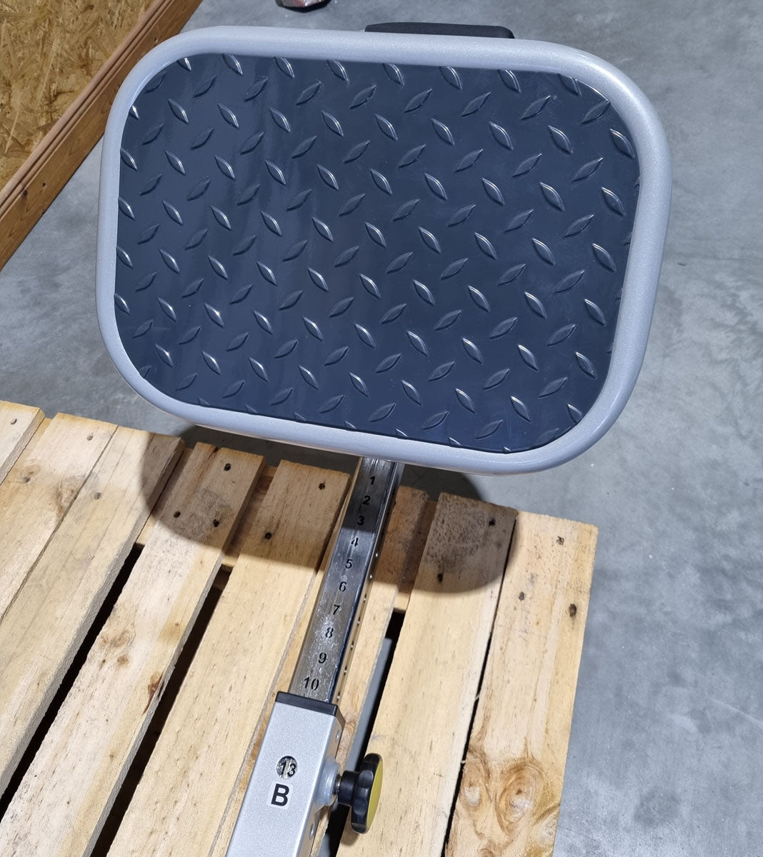 Proxomed Rückenstrecker-beuger Kombi Compass 530, Hyperextension und Bauchmaschine 2 in 1 Kombigerät, MPG, Reha, Rahmenfarbe Silber, gebraucht - überholter Zustand