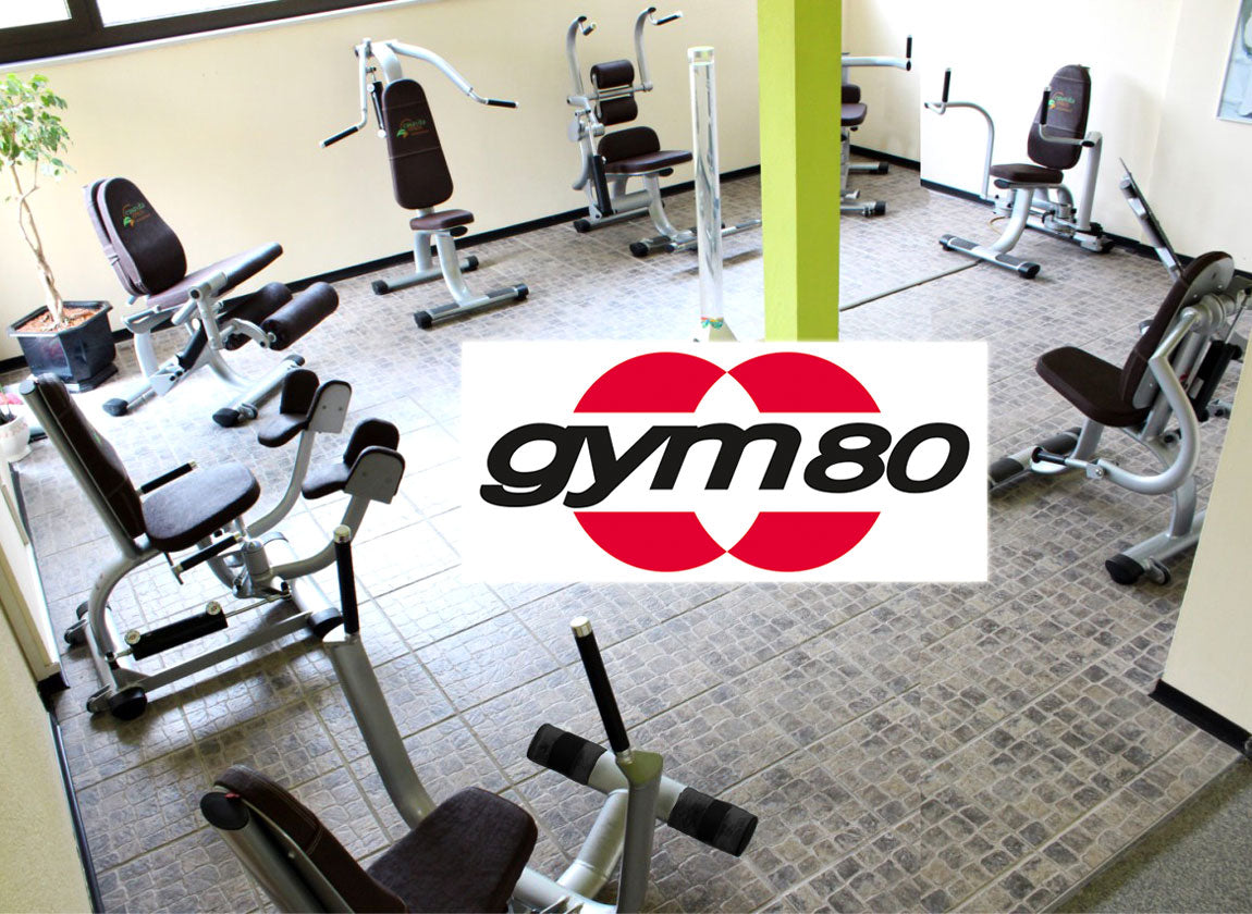 Gym80 Hydraulischer-Zirkel, Circular Serie, 7 Kraftgeräte, Farbe Weiß, Polster Braun, gebraucht - überholter Zustand