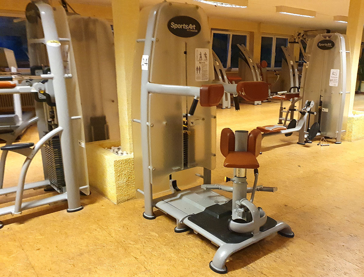 SportsArt strength training equipment - 20 strength training machines in a set, Status Series, used, refurbished