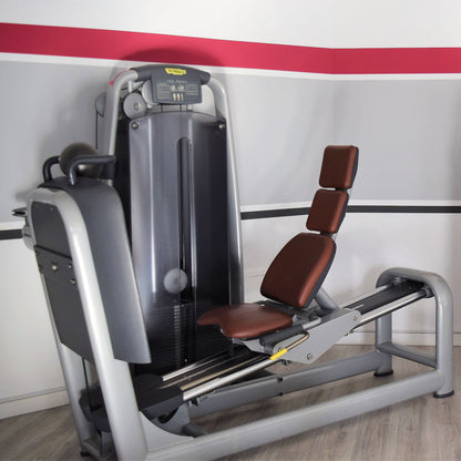 TechnoGym 10 Kraftgeräte im Set, Isocontrol Displays, Selection Line, Neue Version mit Plastikverkleidungen, gebraucht - überholter Zustand