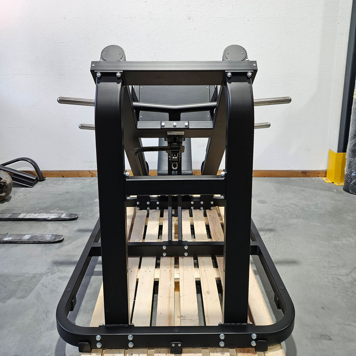 Technogym Pure Strength Linear Leg Press, Plate loaded 45° leg press, color black, used, refurbished condition