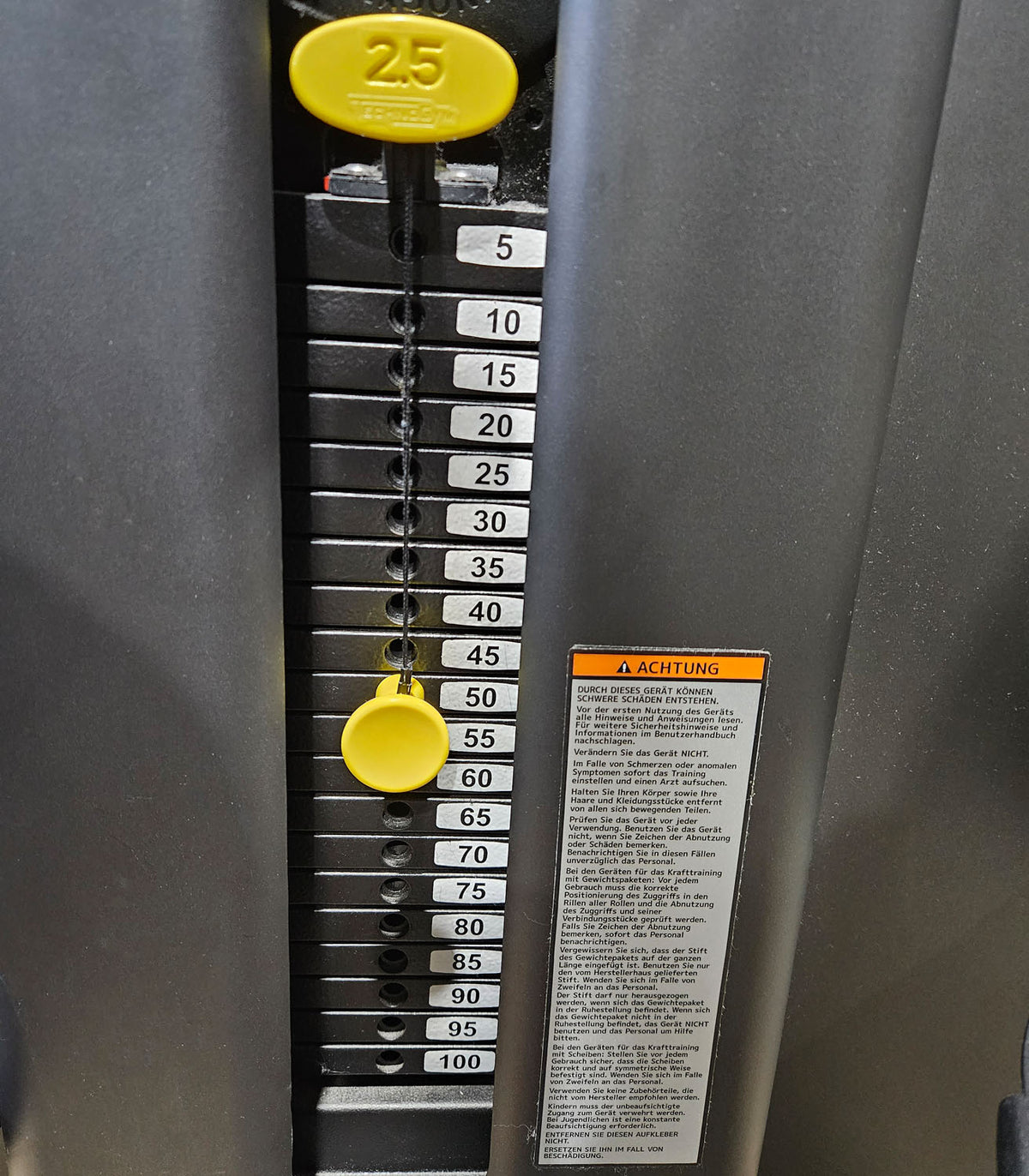 Technogym Selection Pro Pectoral Fly, Butterfly, Pec Fly, color black, used, refurbished condition