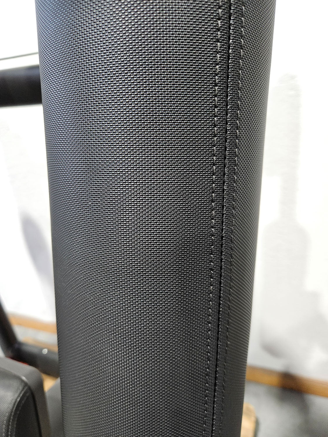 Technogym Selection Pro Reverse Fly, Butterfly Reverse, Rear Delt, Farbe Schwarz, gebraucht, überholter Zustand