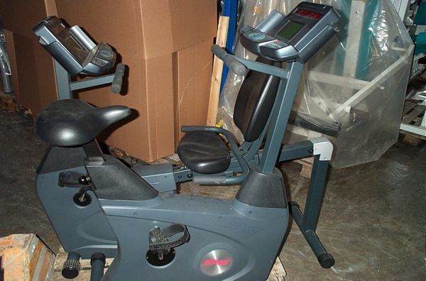 StarTrac Cardiogerätepark, Fitnessgeräte, 10 junge gebrauchte Geräte