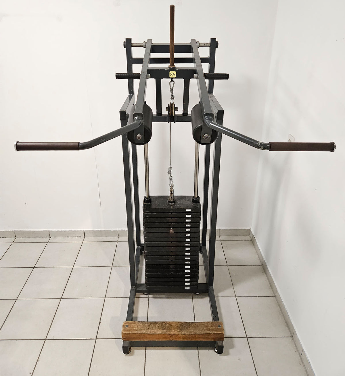 Wadenmaschine stehend, 180kg Steckgewichte + Aufnahme für Hantelscheiben, Oldschool Bodybuilding Kraftgerät, gebraucht mit Gebrauchsspuren